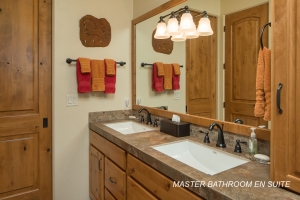 MASTER BATHROOM EN SUITE