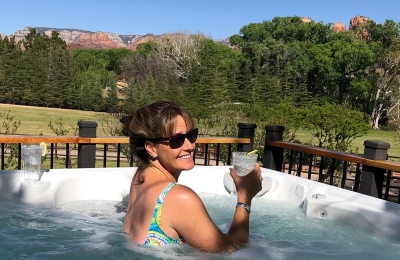 Woman-Looking-Back-in-Hottub